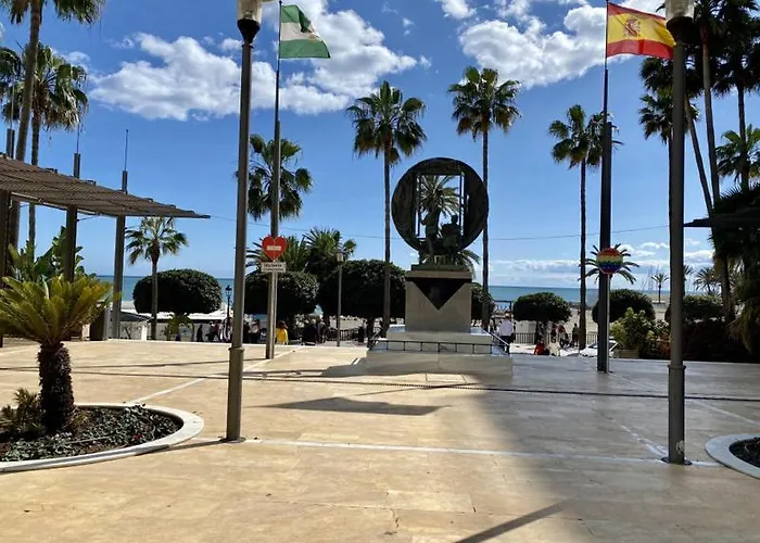 Luxe Discret Avenida Del Mar Marbella