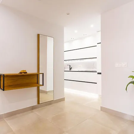 Luxe Discret Avenida Del Mar Apartment Marbella