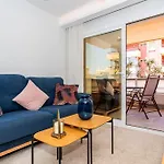 Luxe Discret Avenida Del Mar * Marbella